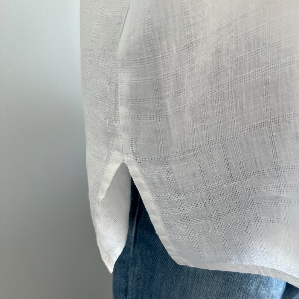 Lauren - Ralph Lauren, 100% Linen, White Button down top, Size 16 - Picture 5 of 13